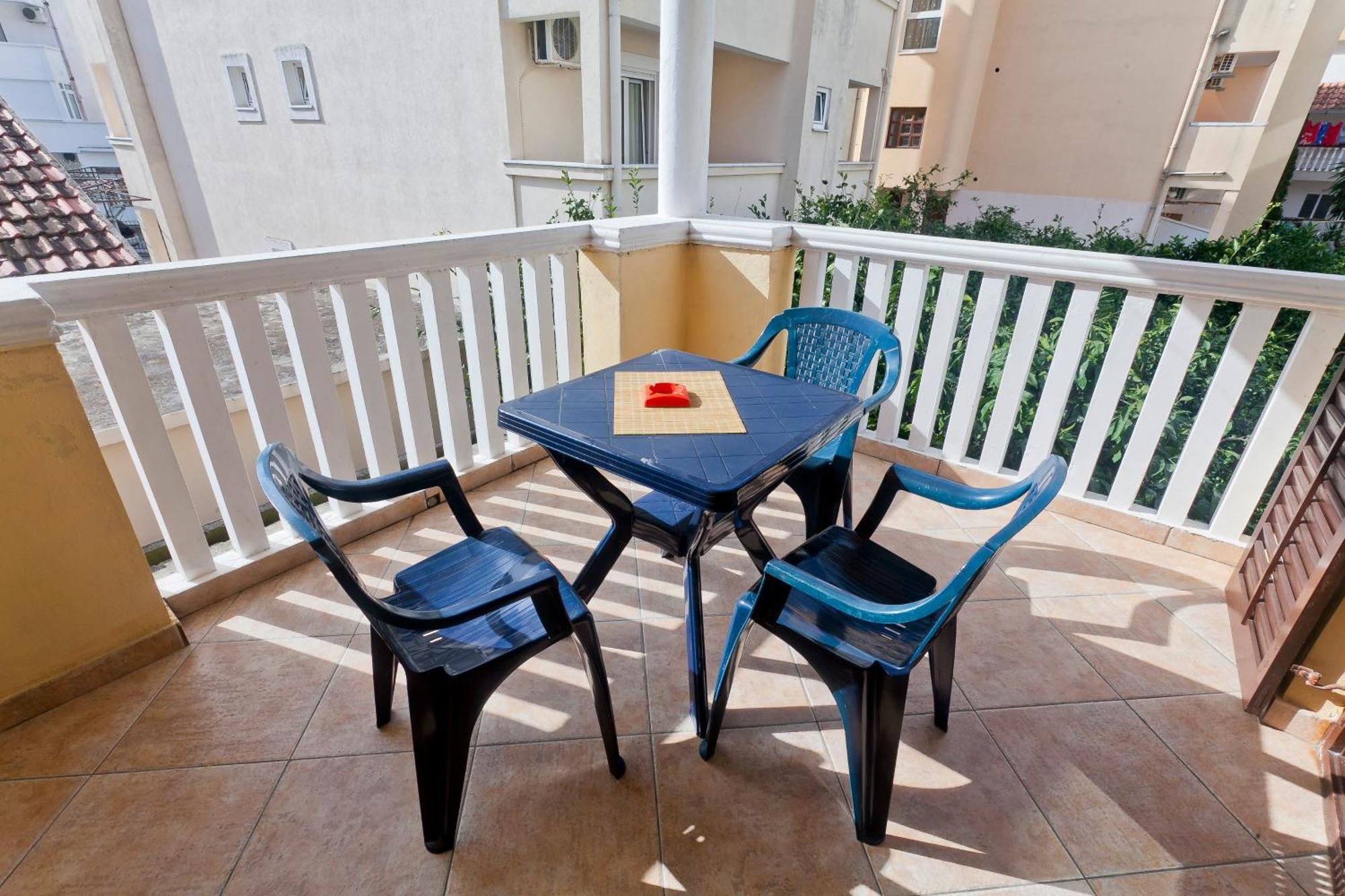 Apartments Angela Budva Bilik gambar