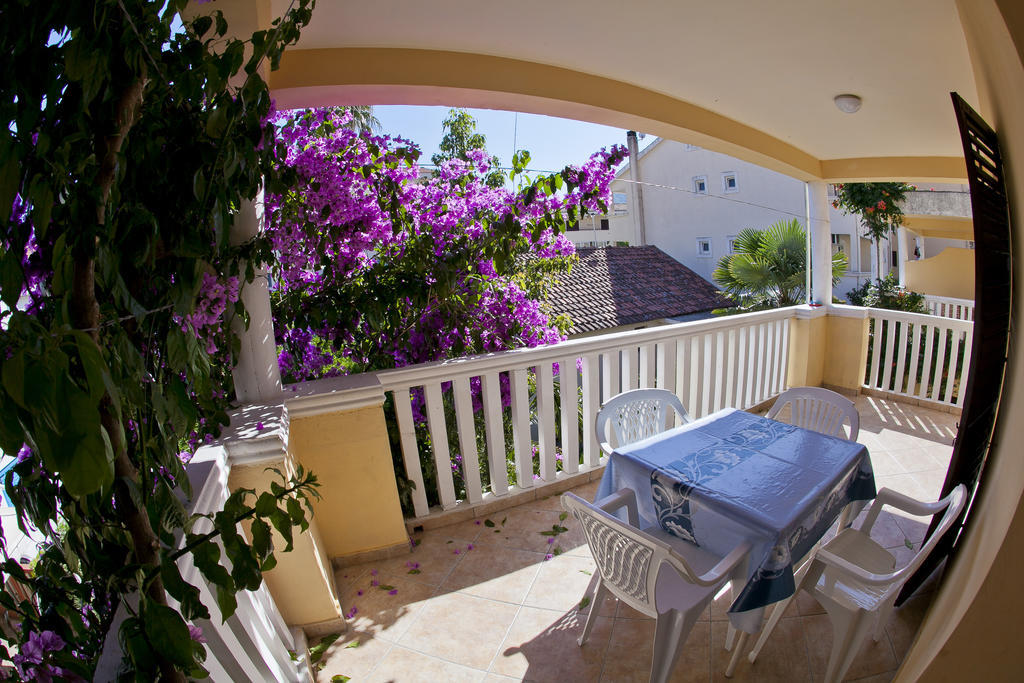 Apartments Angela Budva Bilik gambar