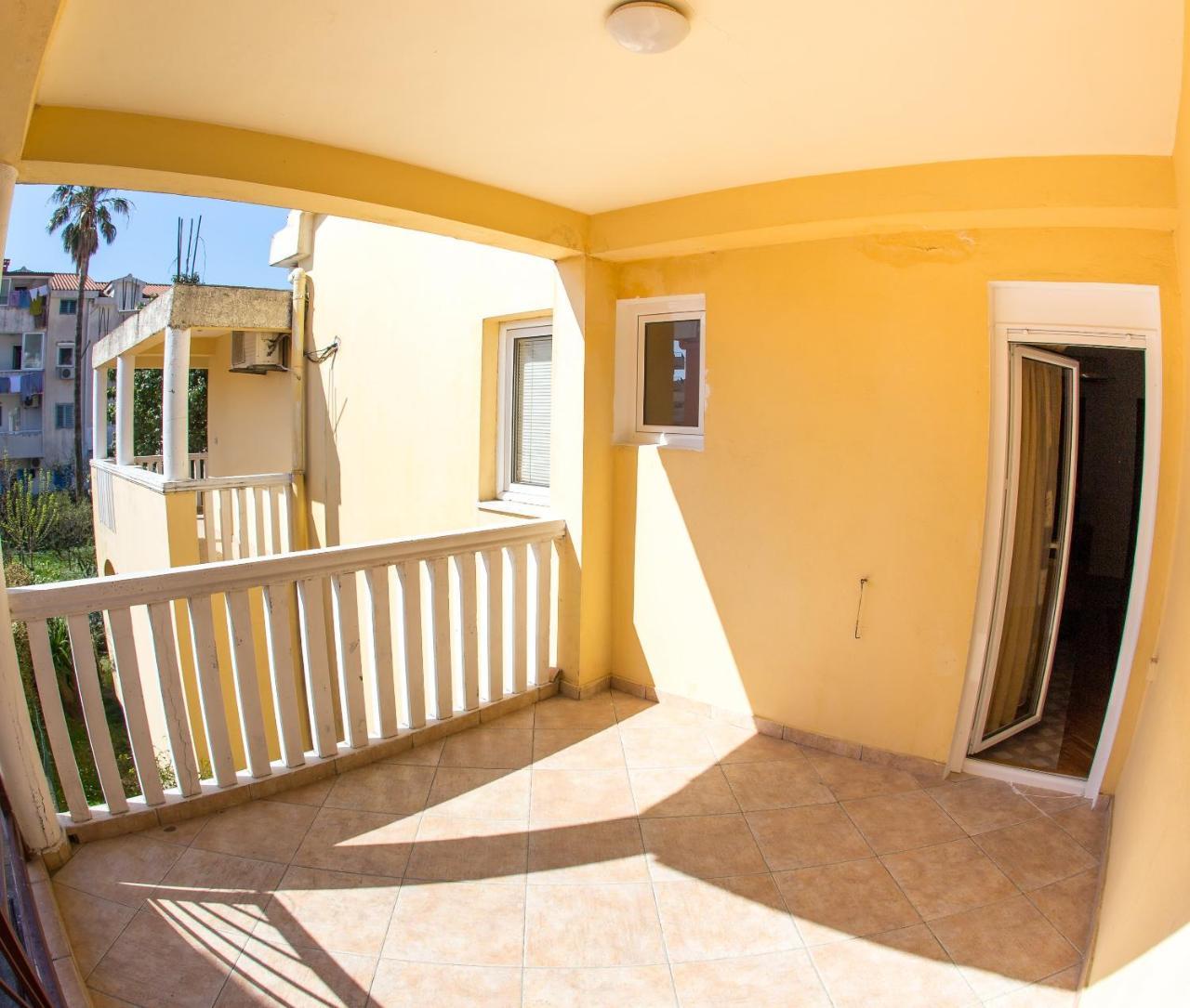 Apartments Angela Budva Luaran gambar